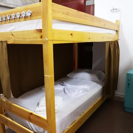 Auberge de jeunesse Univers Berat