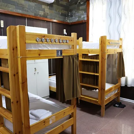 Hostel Univers Berat